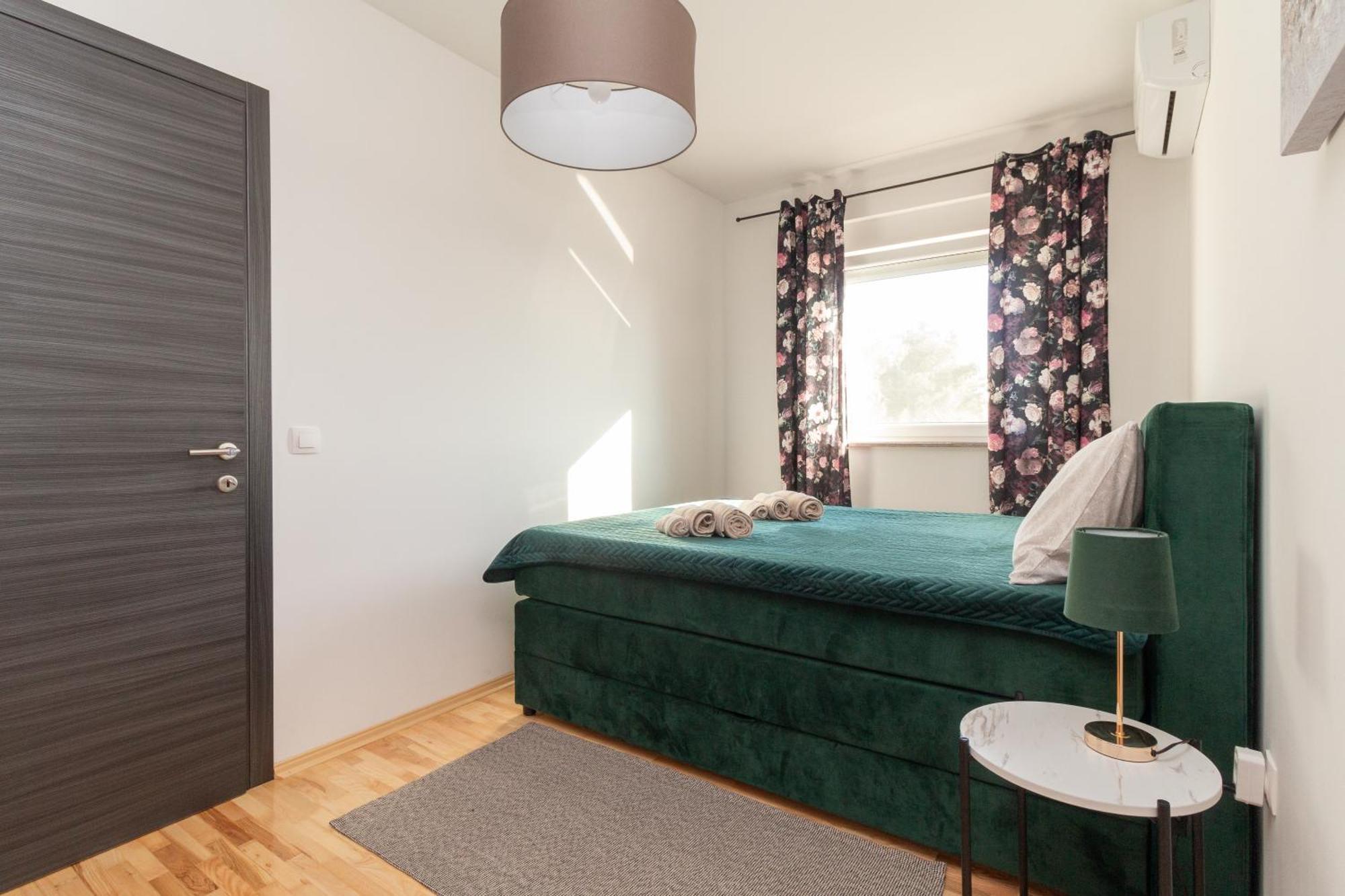 Modern And Spacious Apartment Helena Near The Beach Privlaka  Buitenkant foto